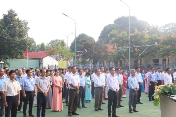 LỄ CHÀO CỜ ĐẦU THÁNG 8