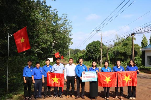 Tuổi trẻ Cao su Lộc Ninh chung tay vì cộng đồng và chăm lo đoàn viên